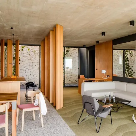Beautiful Villa Fivos 1 & Fivos 2 Villa *
