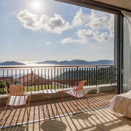 Vila Beautiful Villa Fivos 1 & Fivos 2 *